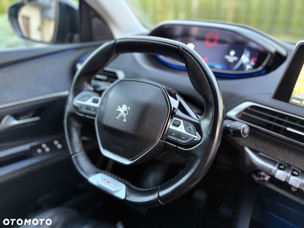 Peugeot 3008 - 23