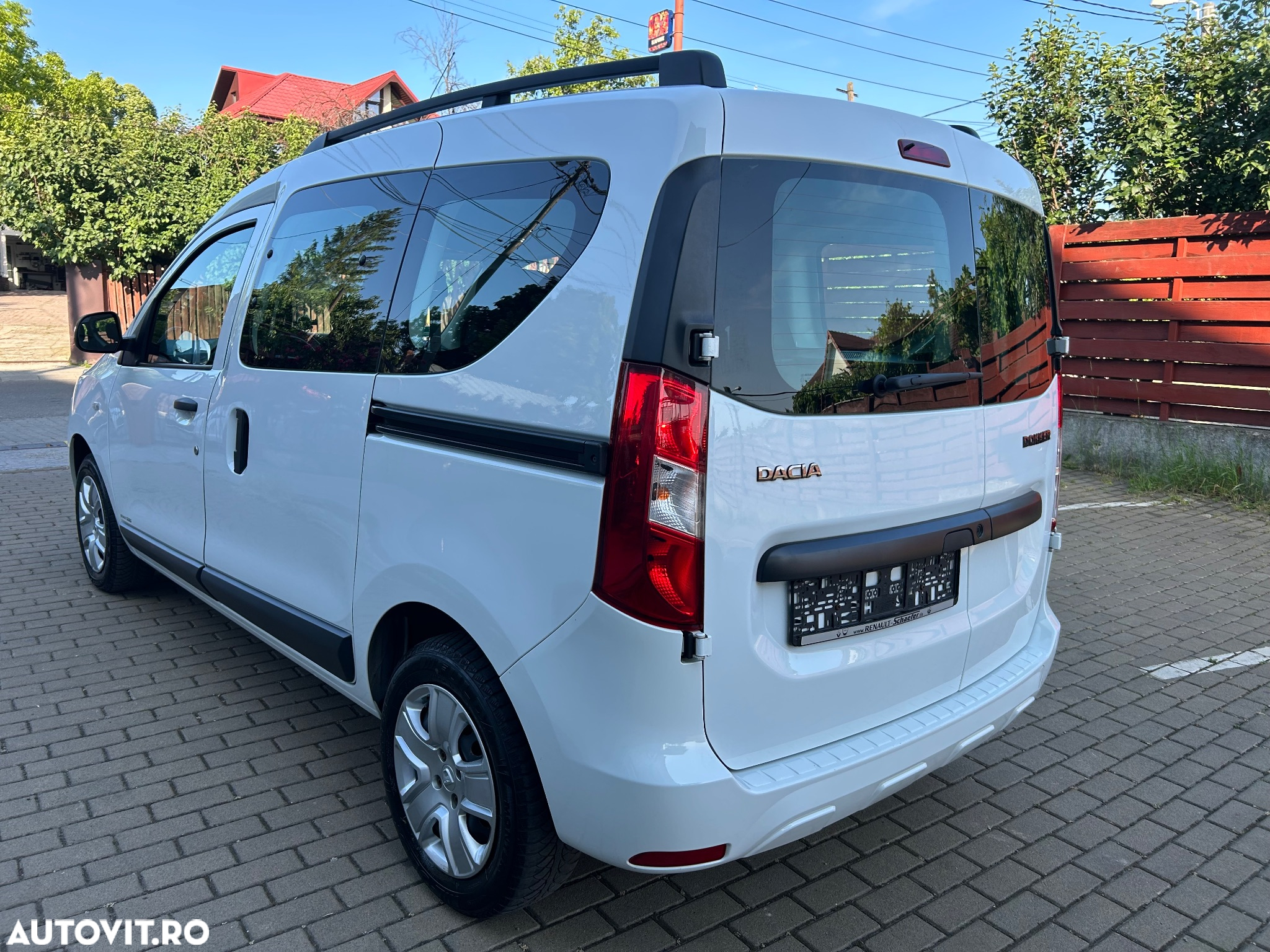 Dacia Dokker 1.5 Blue dCi Laureate - 10