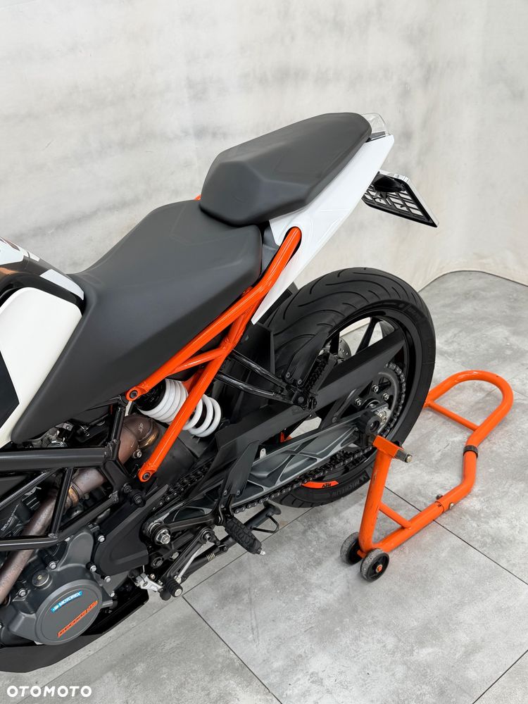 KTM Duke 125 - 17