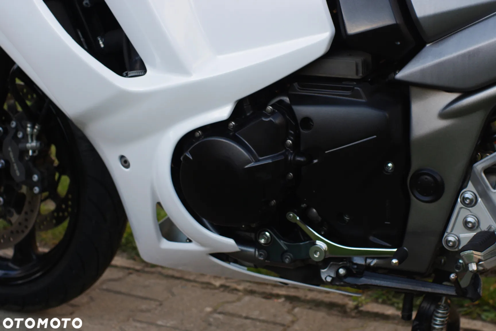 Suzuki GSX - 26