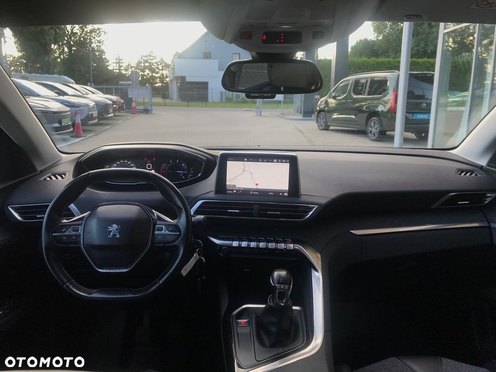 Peugeot 3008 1.5 BlueHDi Allure S&S - 19