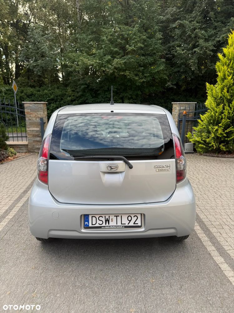 Daihatsu Sirion 1.3 - 3