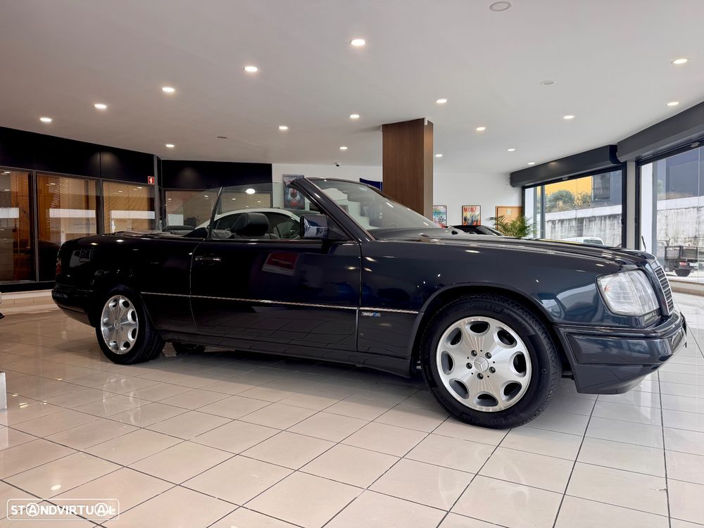 Mercedes-Benz E 320 - 3