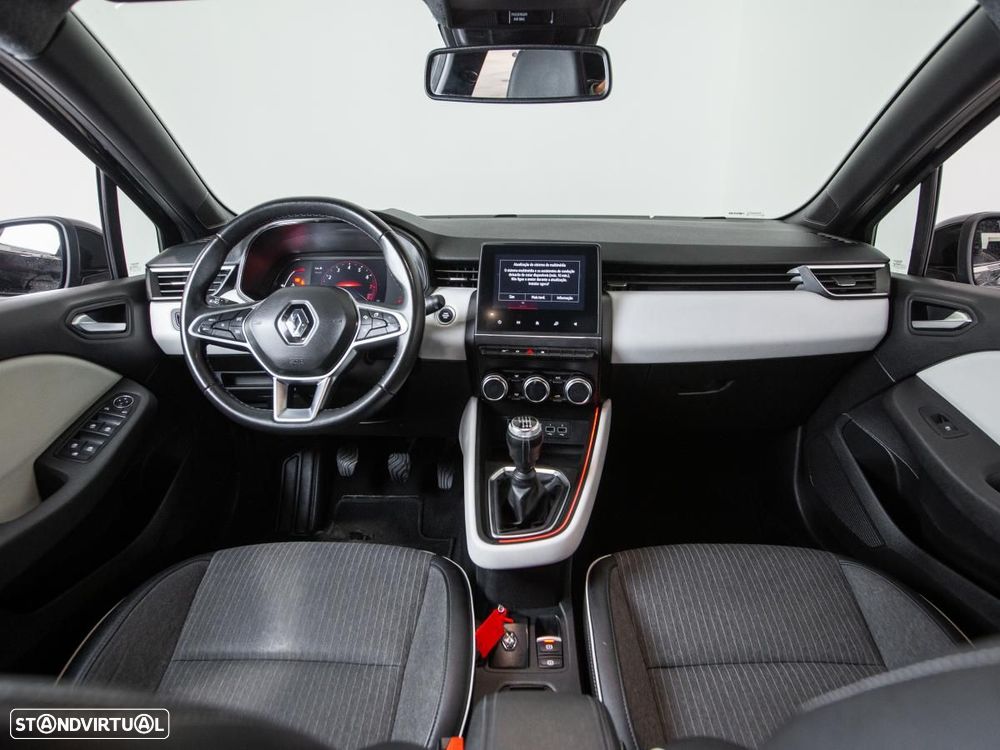 Renault Clio - 6