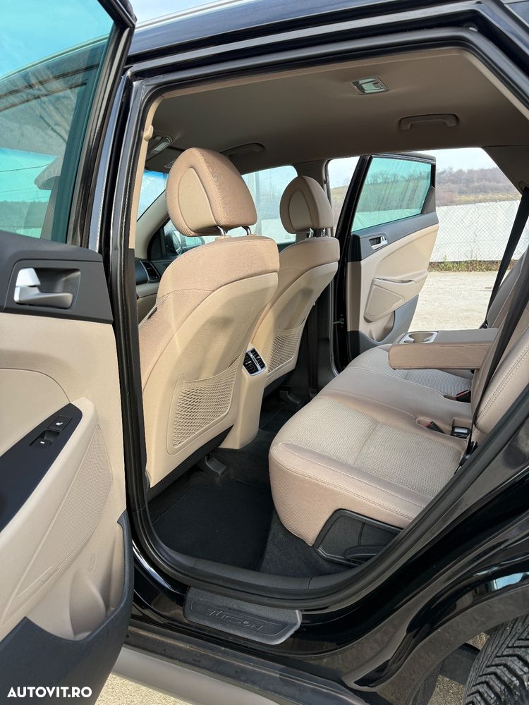 Hyundai Tucson blue 1.7 CRDi 2WD DCT Style - 9