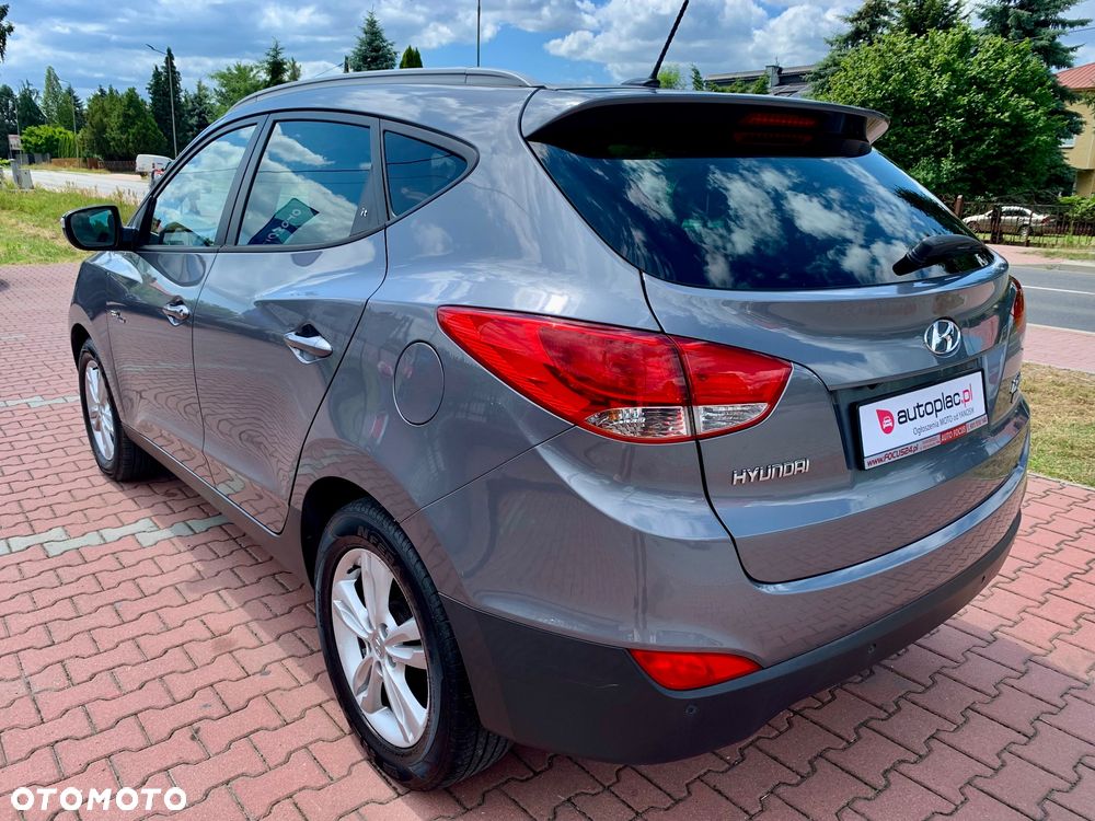 Hyundai ix35 1.7 CRDi 2WD blue Finale Gold - 7