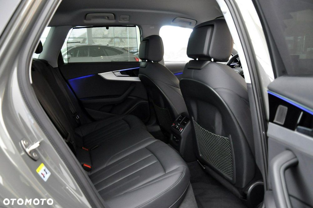 Audi A4 Allroad - 30