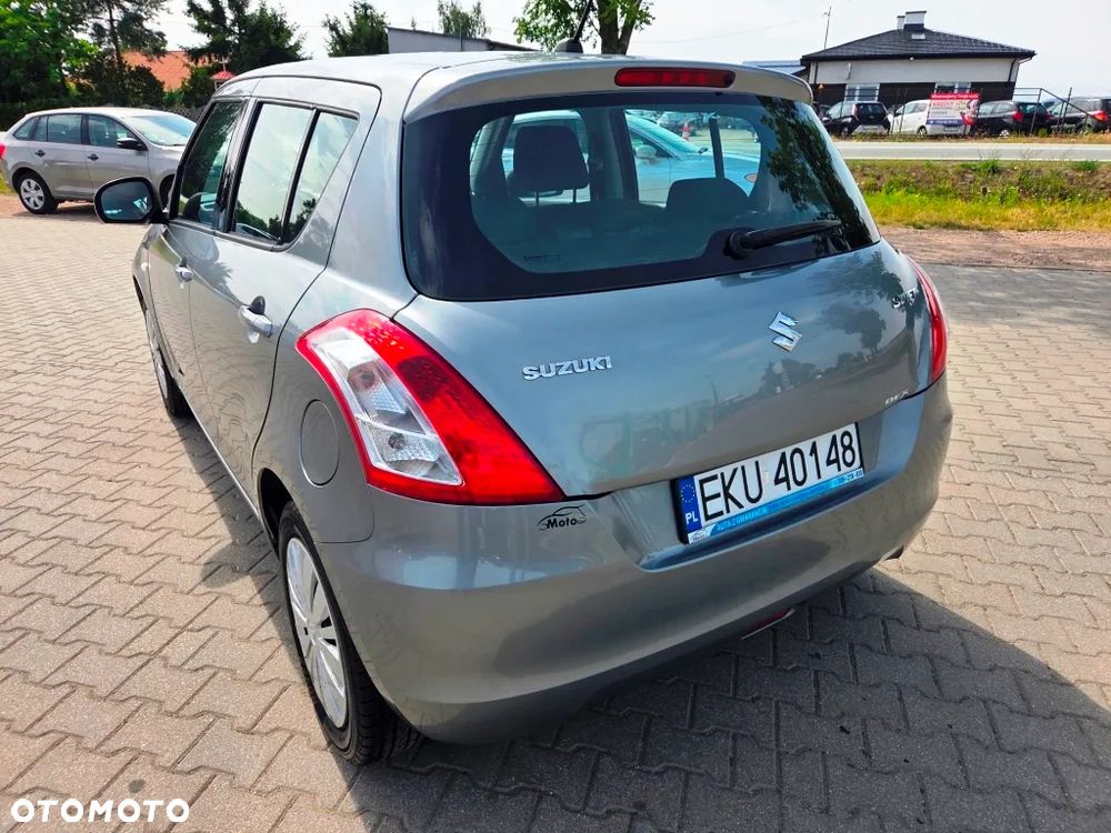 Suzuki Swift 1.2 Club - 13