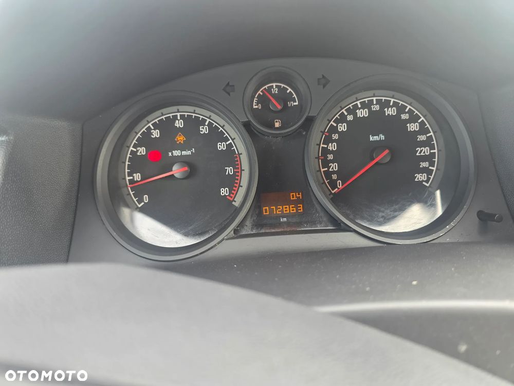 Opel Astra 1.6 Enjoy - 12