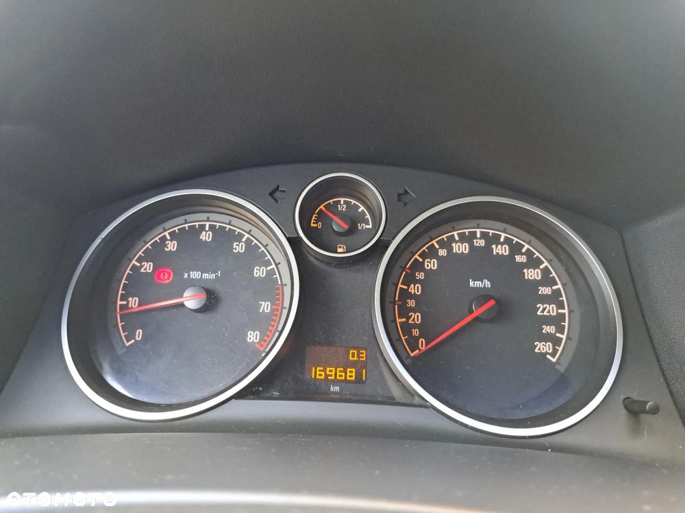 Opel Astra 1.6 Enjoy - 17