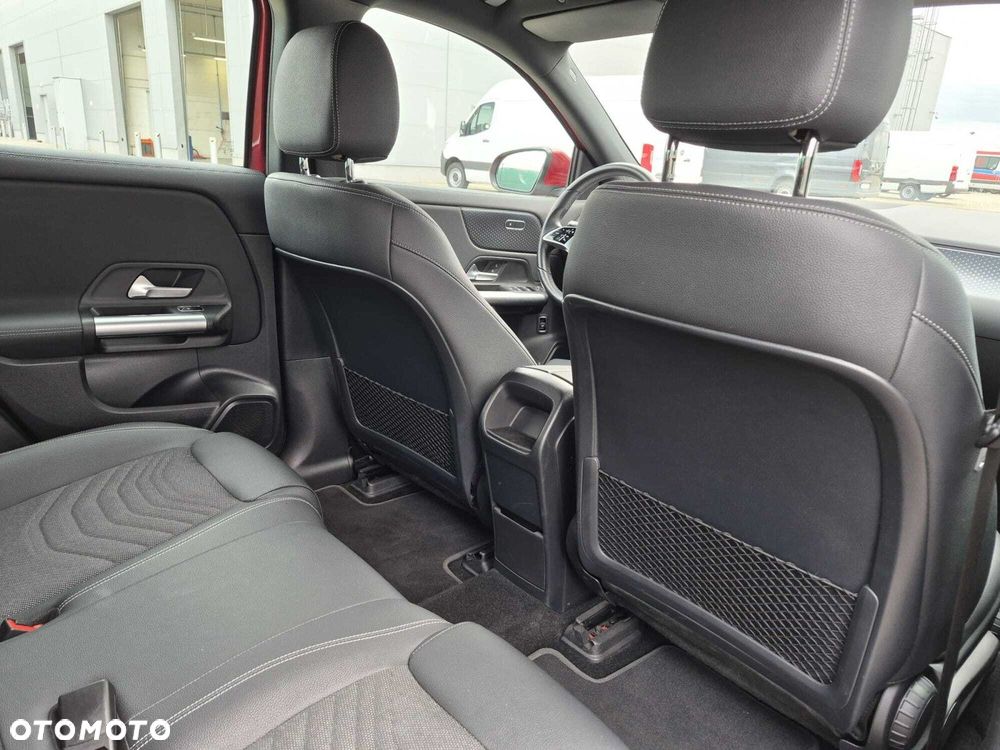 Mercedes-Benz EQA 250+ 70.5kWh Progressive - 32