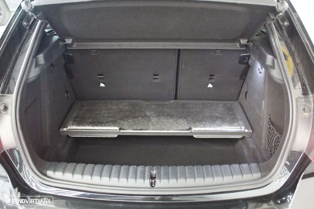 BMW 116 d Pack Desportivo M Auto - 19