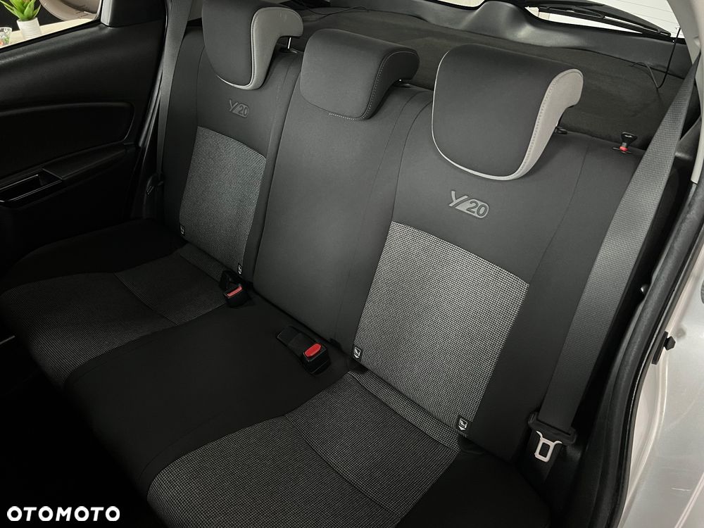 Toyota Yaris 1.5 20th Anniversary - 27
