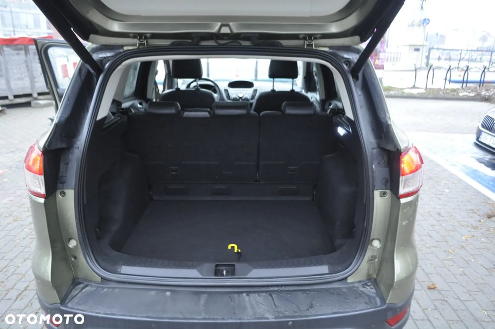 Ford Kuga 1.6 EcoBoost 4x4 Titanium - 22