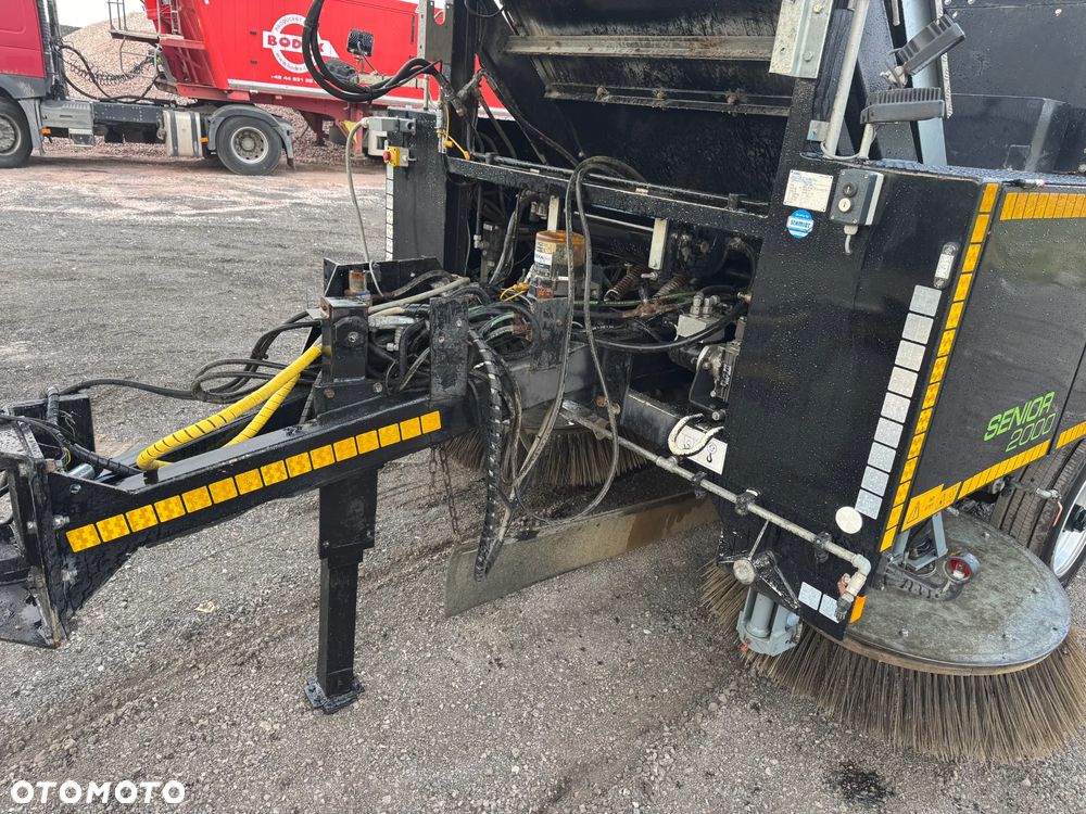 Aebi Schmidt BRODDWAY SENIOR 2000 / JAK NOWA BEZ ADBLU I DPF - 2