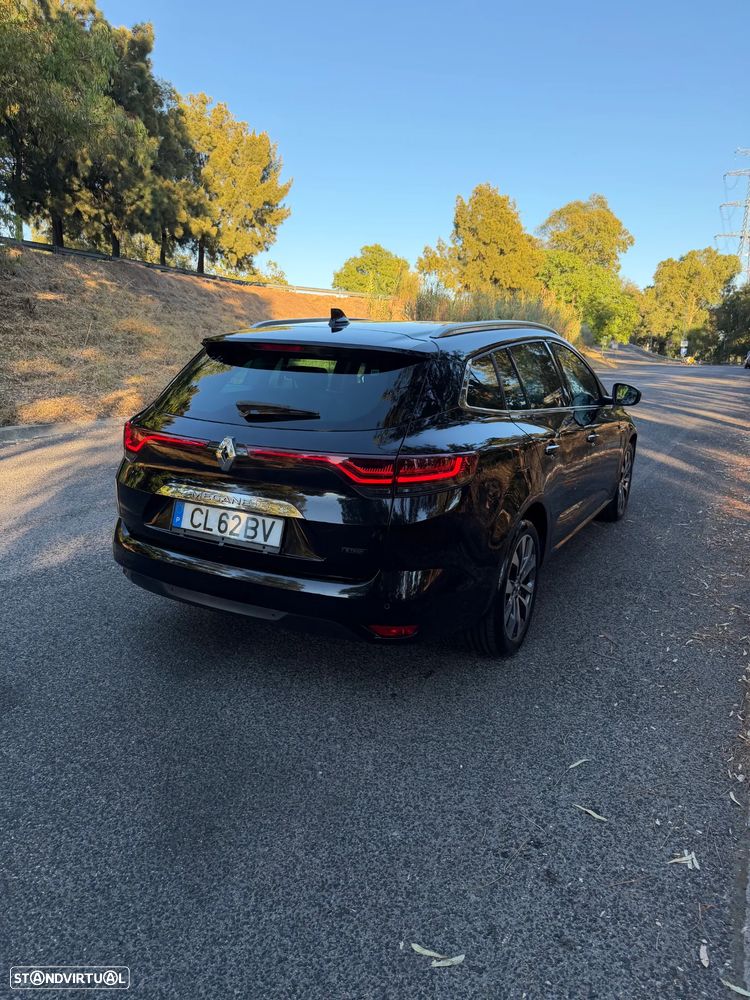 Renault Mégane 1.6 Plug-In Intens - 2