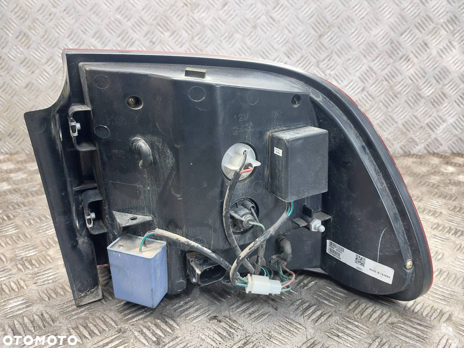 LAMPA LEWY TYŁ POSCHE CAYENNE I - 3