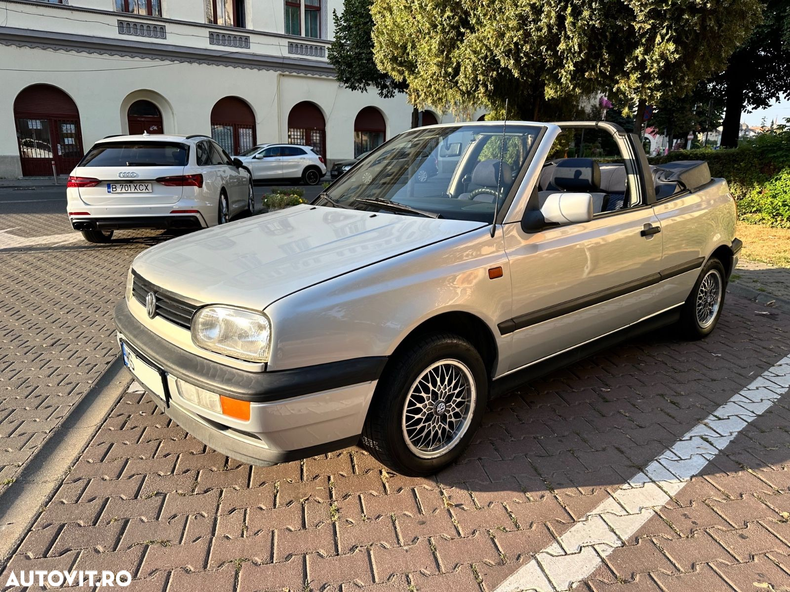 Volkswagen Golf - 11