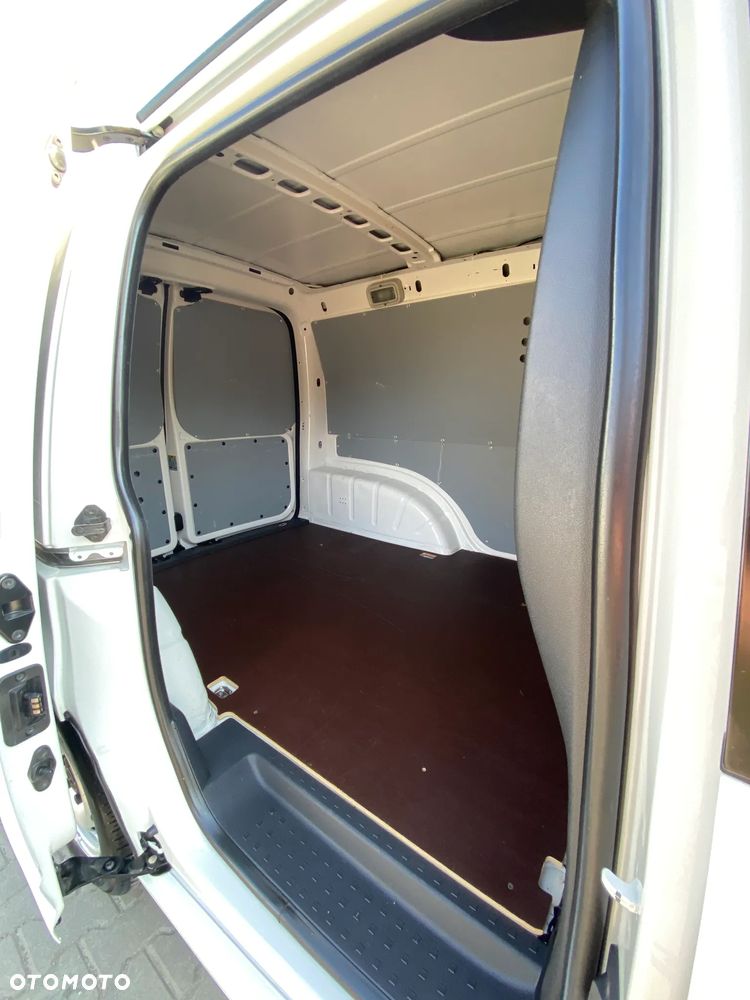 Volkswagen CADDY 2,0 TDI 102 KM L1 niski przebieg - 22