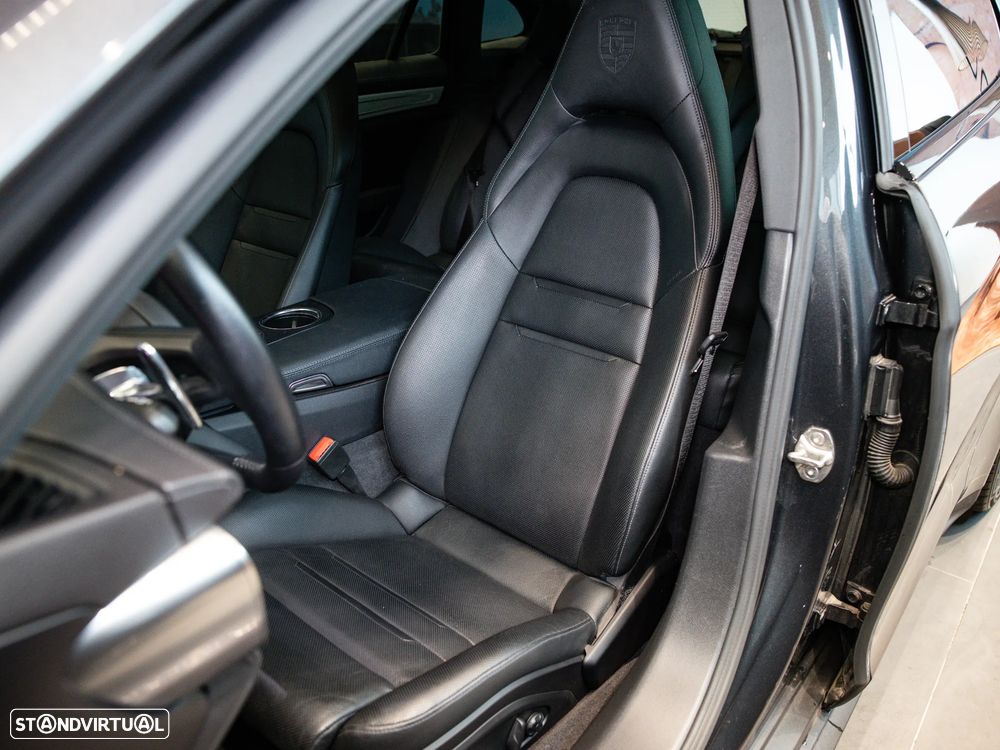 Porsche Panamera Sport Turismo 4 E-Hybrid Platinum Edition PDLS - 22