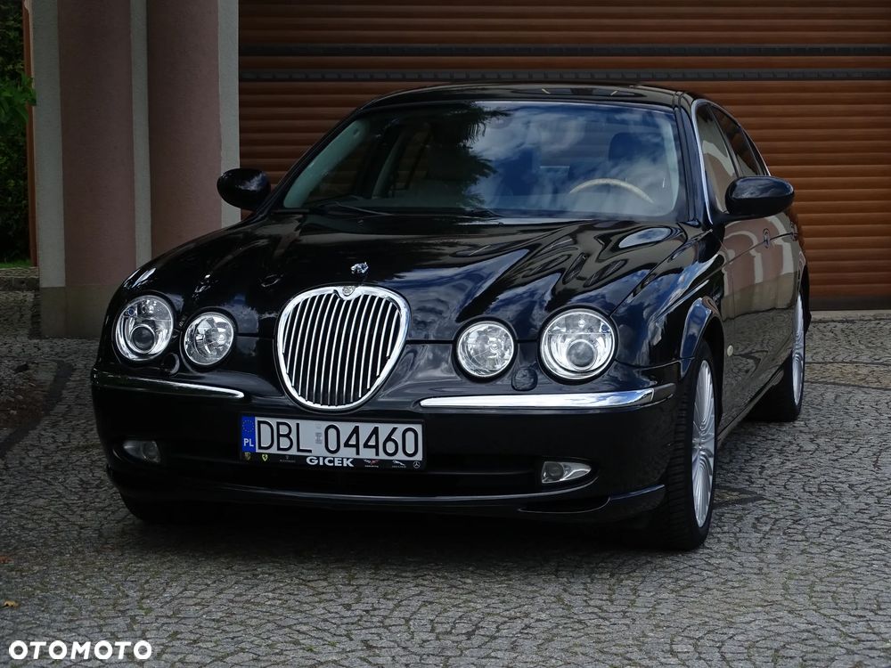 Jaguar S-Type - 23