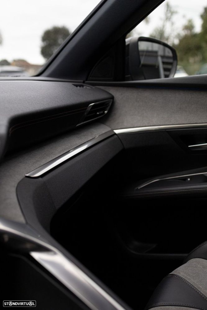 Peugeot 3008 1.6 Hybrid4 GT Pack e-EAT8 - 19