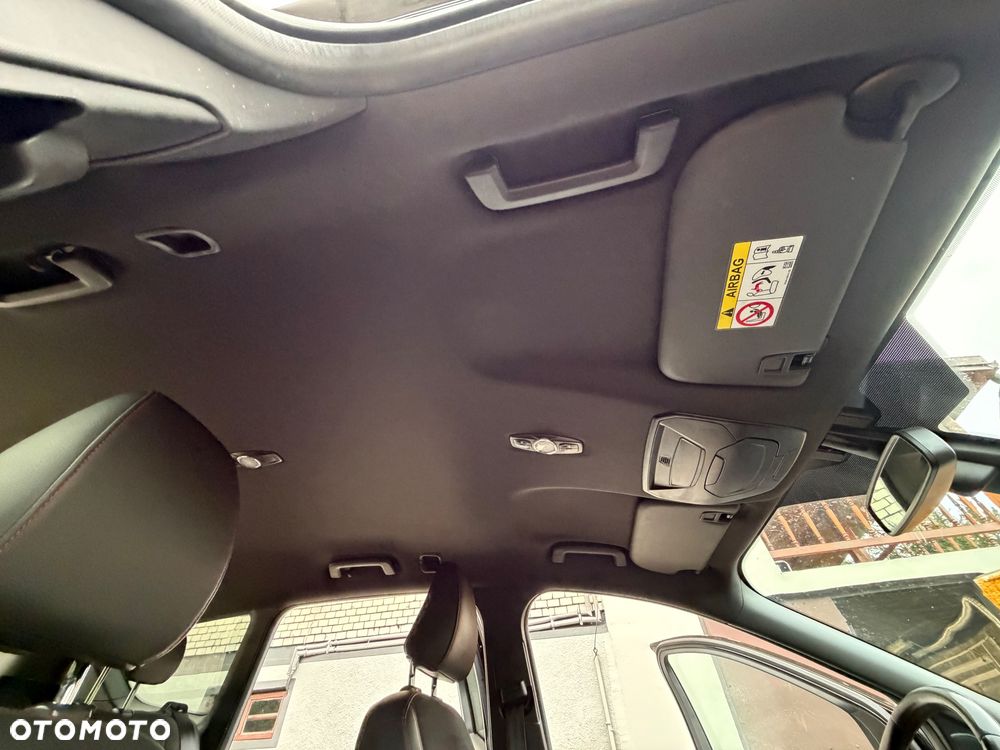 Ford Kuga 2.0 TDCi 2x4 ST-Line - 17