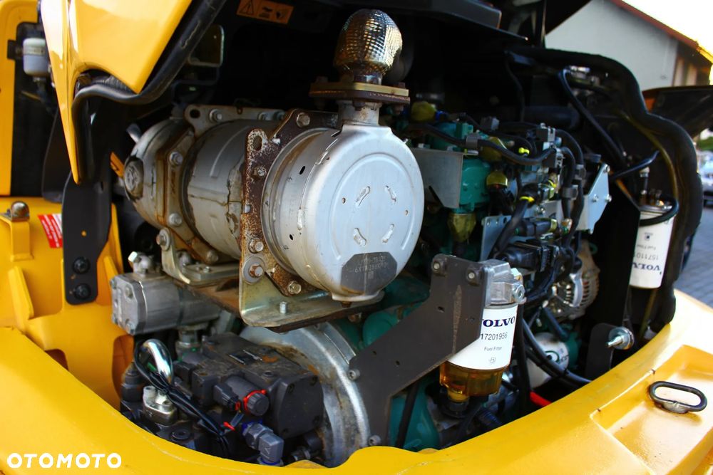 Volvo L30G - 19