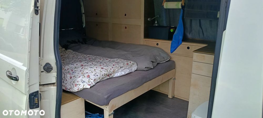 Volkswagen Transporter - 3