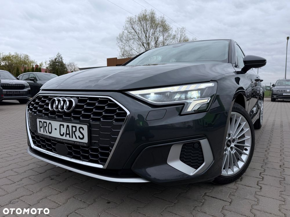 Audi A3 Sportback 35 TFSI S Line - 2