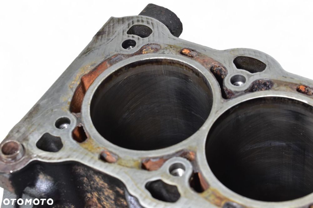 Blok Silnika OPEL ASTRA J CORSA D 1.2 A12XER 55561961 - 3
