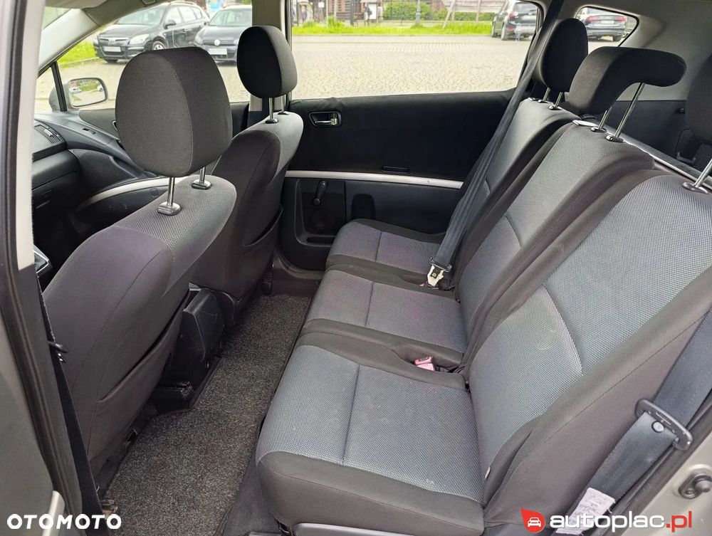 Toyota Corolla Verso 2.0 D-4D Prestige - 16