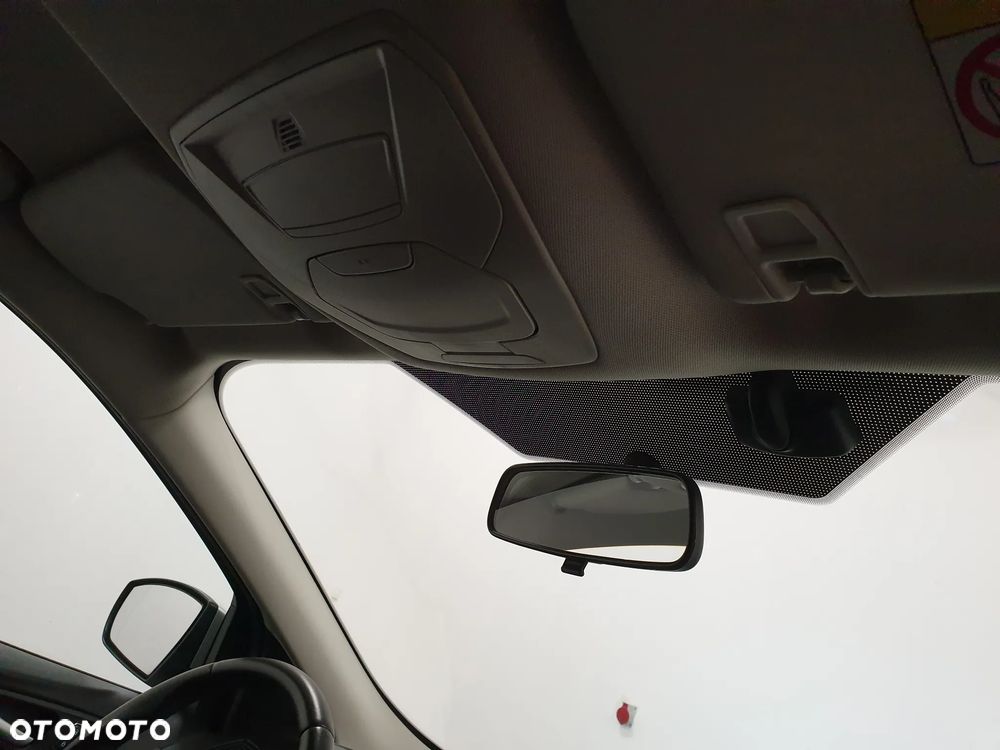 Ford Kuga - 26