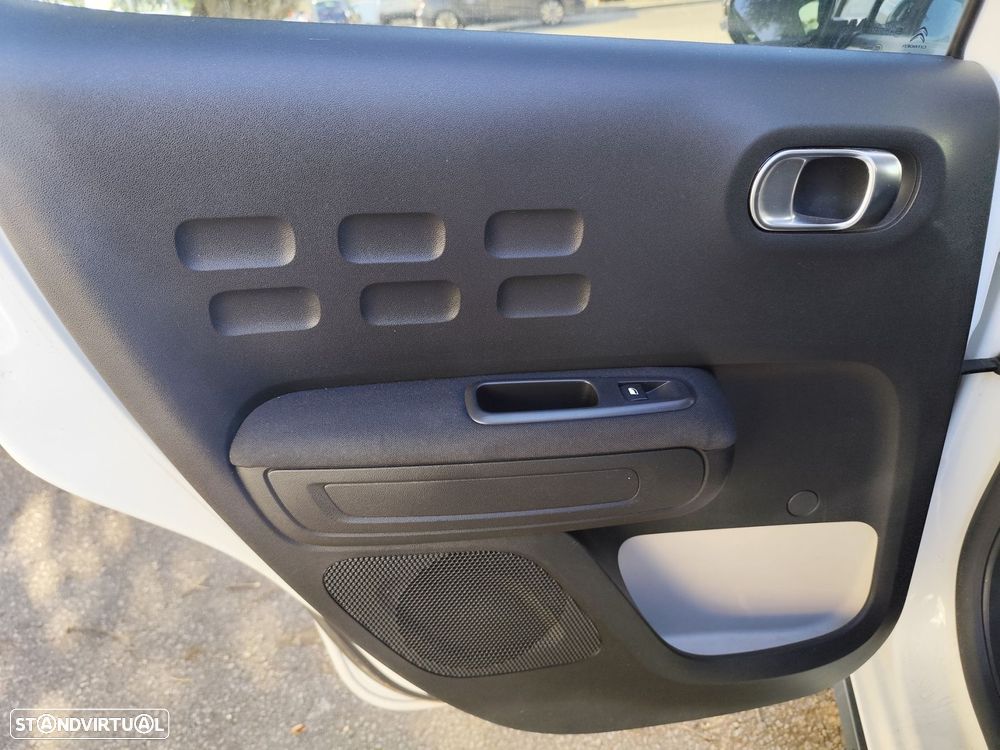 Citroën C3 1.2 PureTech C-Series - 15