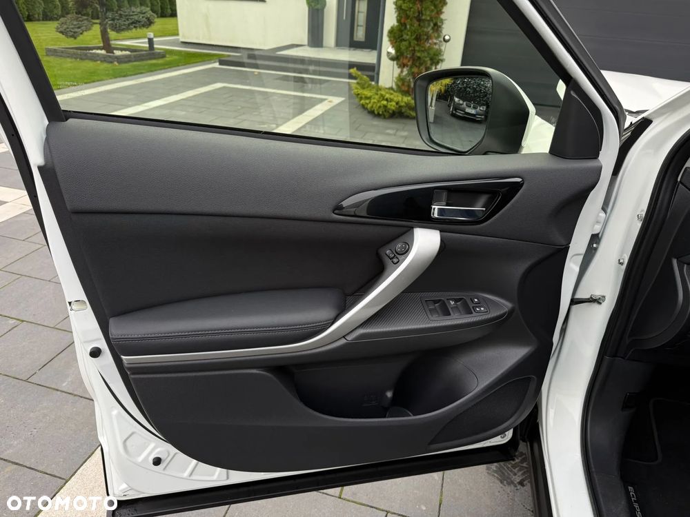 Mitsubishi Eclipse Cross 4WD Select - 21