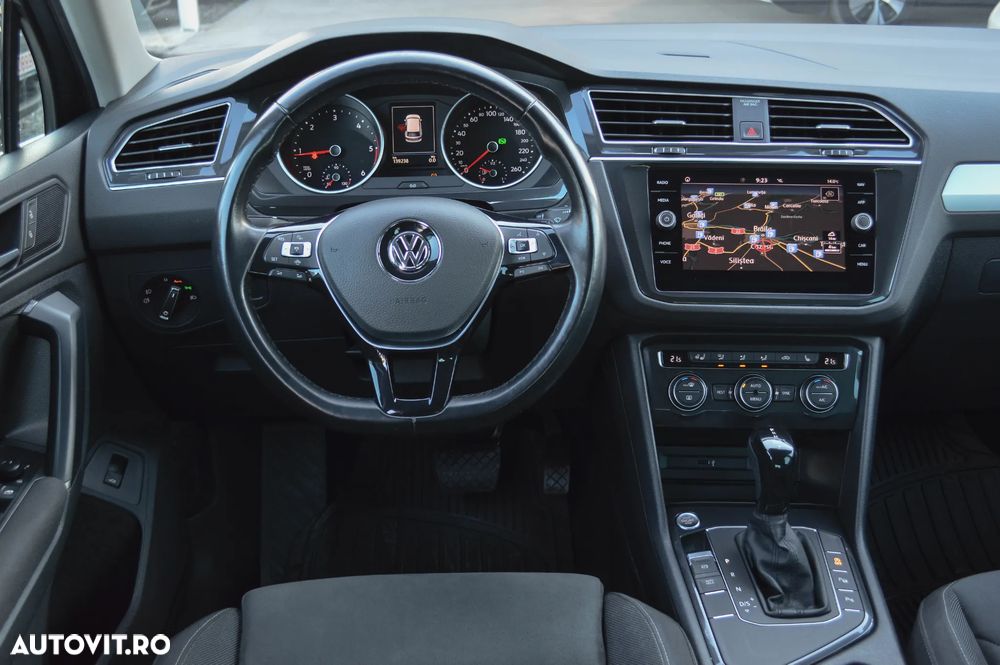 Volkswagen Tiguan 2.0 TDI SCR DSG Elegance - 29