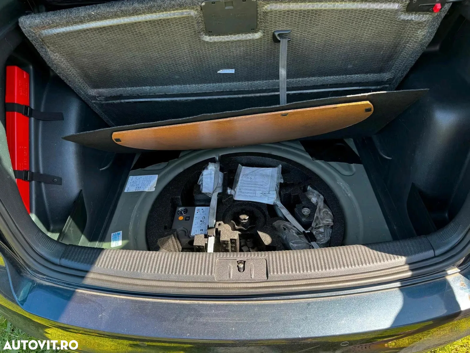 Volkswagen Golf Plus 1.6 TDI DPF Team - 12