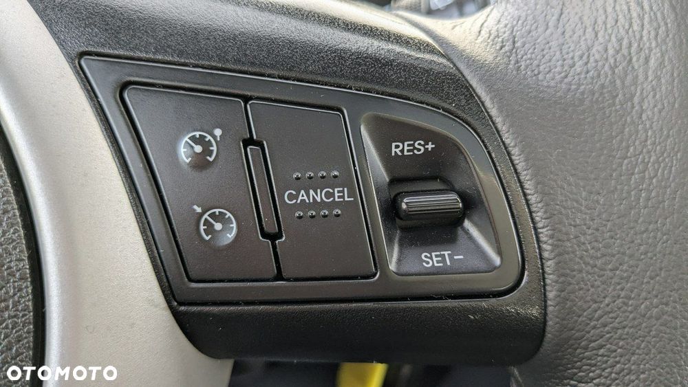 Kia Venga - 29