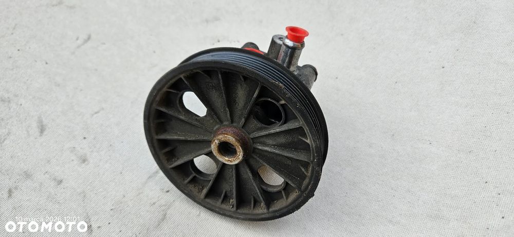 Pompa wspomagania Volvo V40 I Lift 1,8 benzyna 2003r 9485757 - 1
