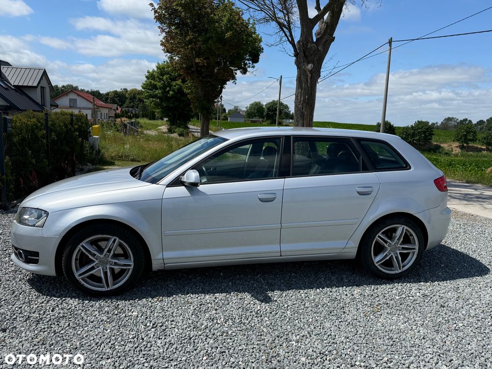 Audi A3 Sportback 2.0 TDI DPF quattro S line Sportpaket - 6