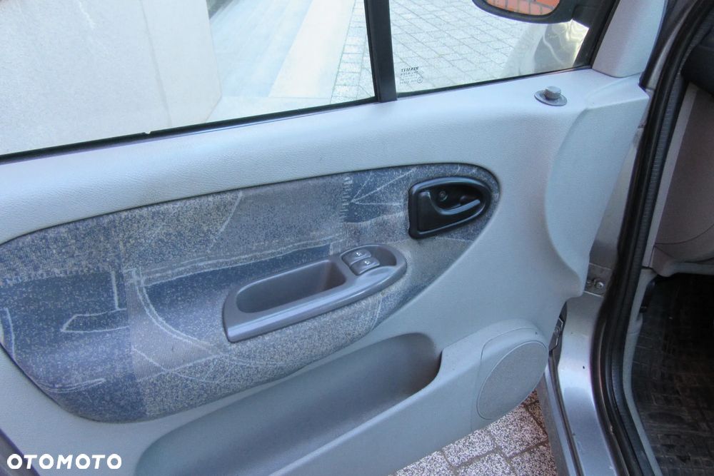 Renault Scenic Megane 1.9 dTi RXE - 9