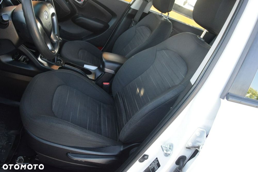 Hyundai ix35 1.6 2WD Fifa World Cup Edition - 31