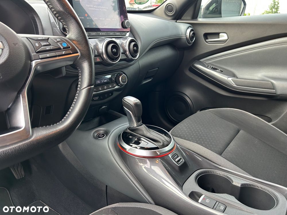 Nissan Juke 1.0 DIG-T Acenta DCT - 19