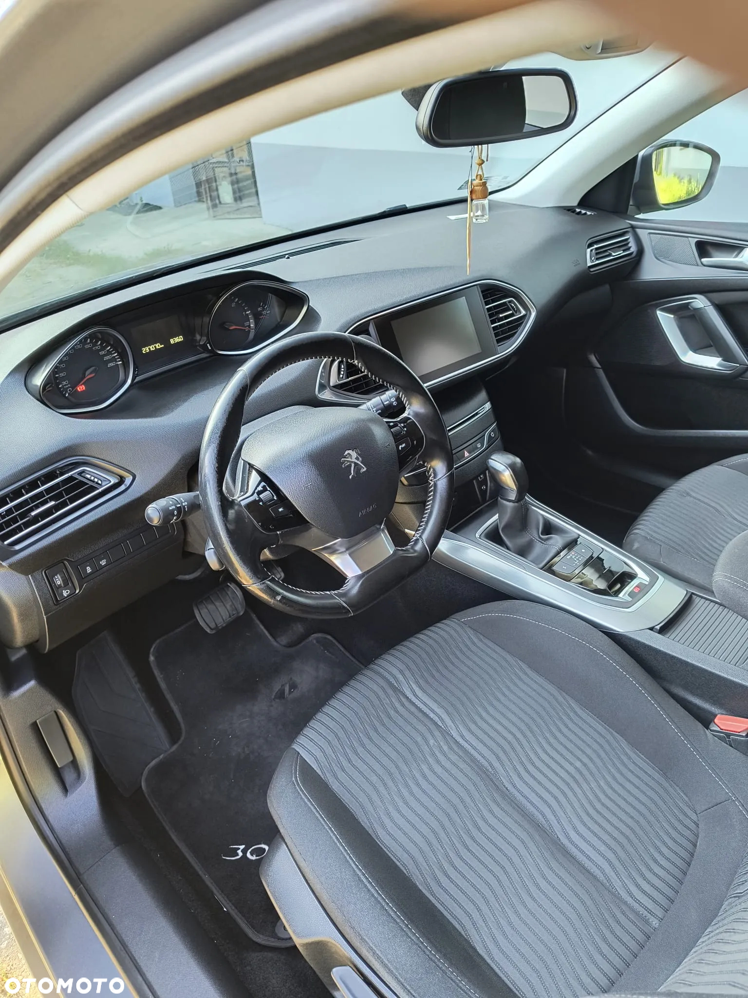 Peugeot 308 BlueHDi FAP 150 Stop&Start Automatik Allure - 10