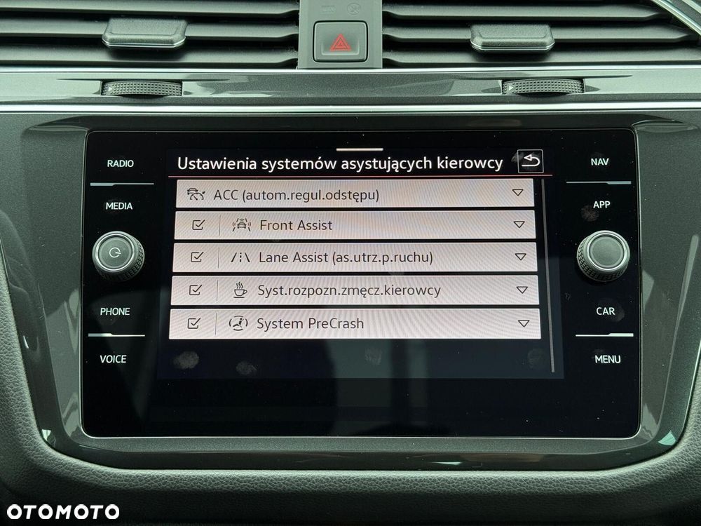 Volkswagen Tiguan 2.0 TSI 4Mot R DSG - 29