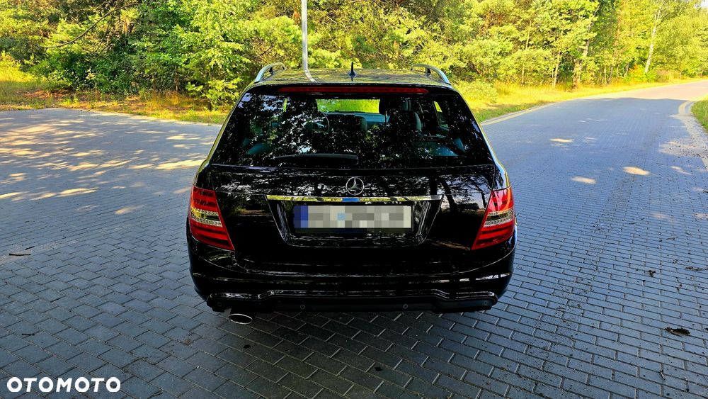 Mercedes-Benz Klasa C 250 CDI 4Matic 7G-TRONIC Avantgarde Edition - 4