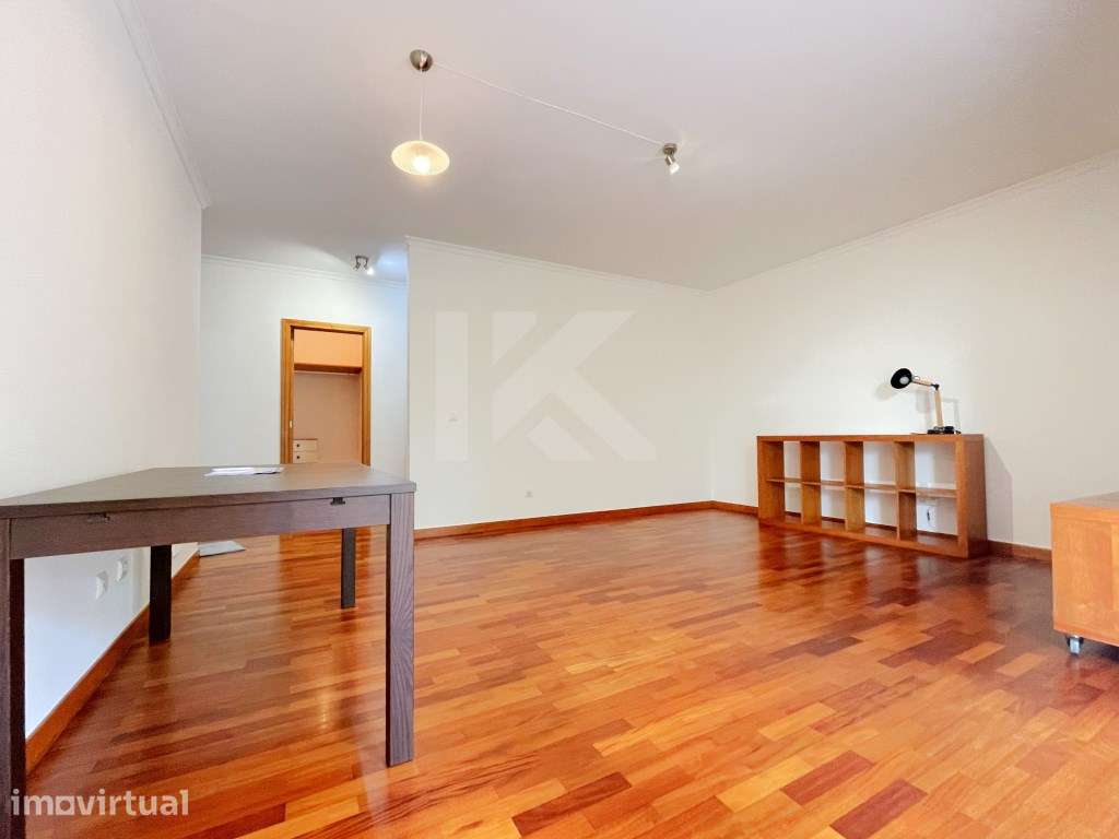 Apartamento T1 Localizado no Caniço - Grande imagem: 3/29