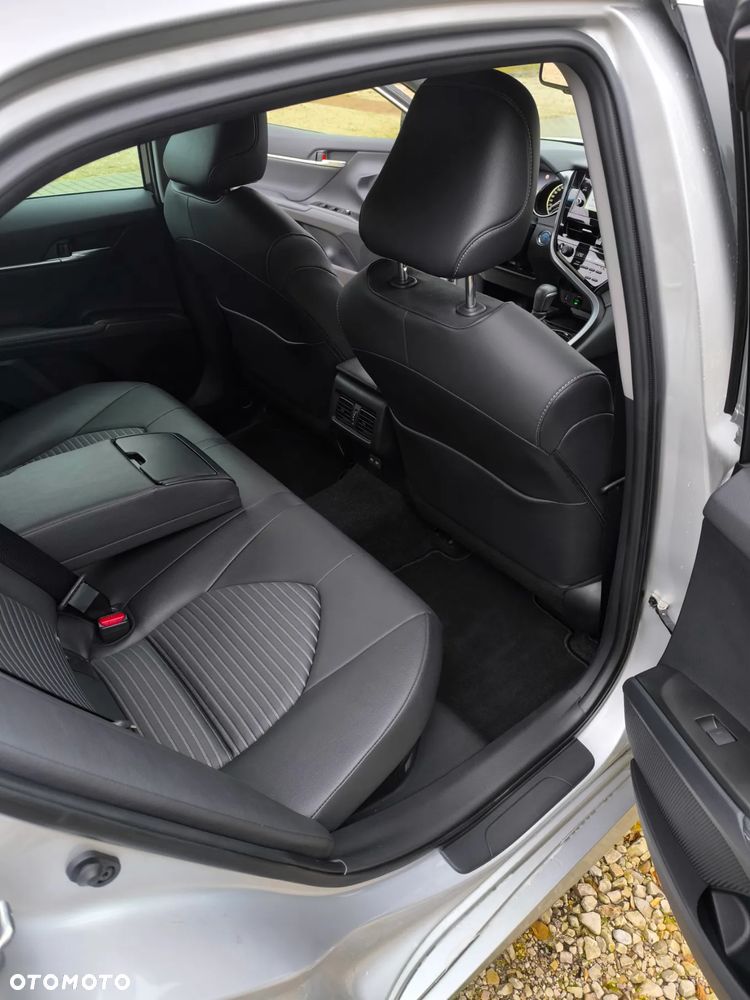 Toyota Camry 2.5 Hybrid Comfort CVT - 9