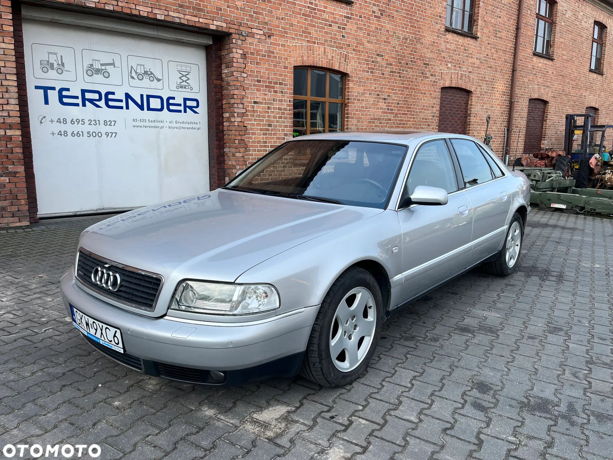 Audi A8 - 1