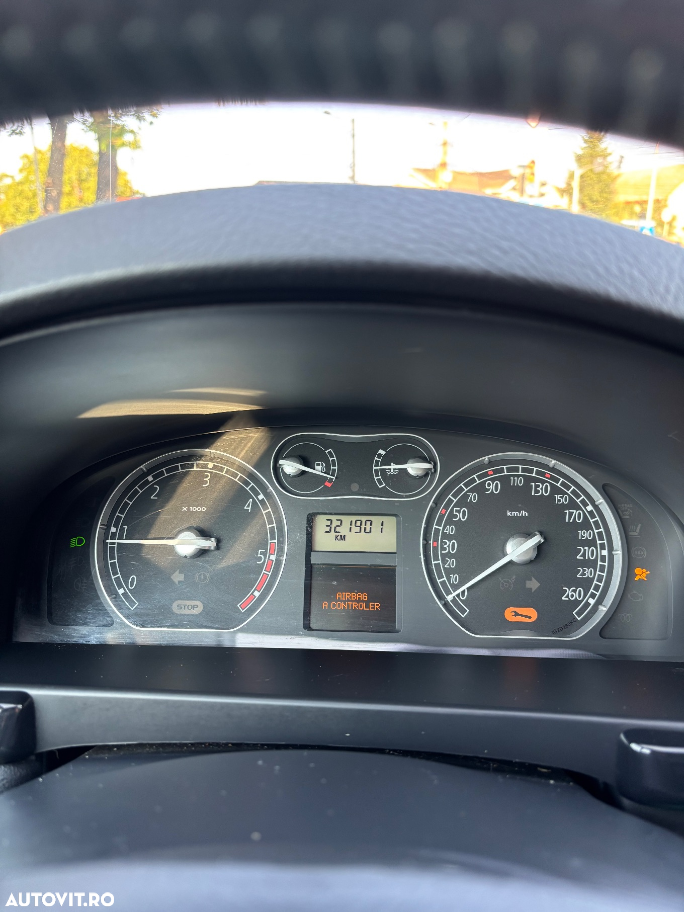 Renault Laguna Grandtour 1.9 dCi FAP Authentique - 4